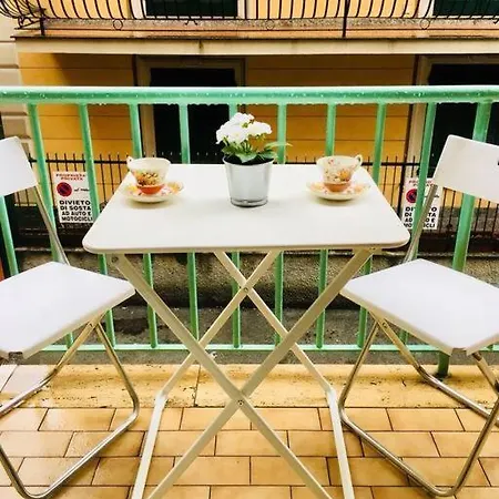 Cozy 3 Minute Walk To Sea And Center Appartamento *