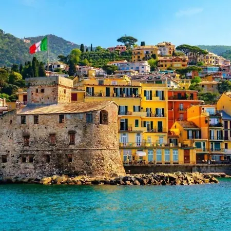 Cozy 3 Minute Walk To Sea And Center Appartamento