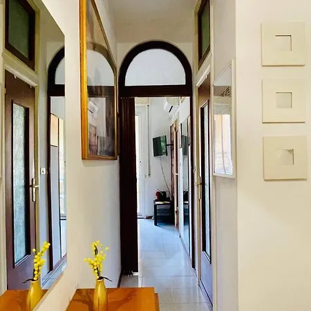Cozy 3 Minute Walk To Sea And Center Appartamento Rapallo